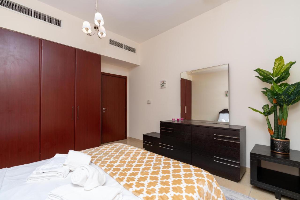 Spacious 5 Beds 3 Min From The Jbr Beach Dubai Exterior foto