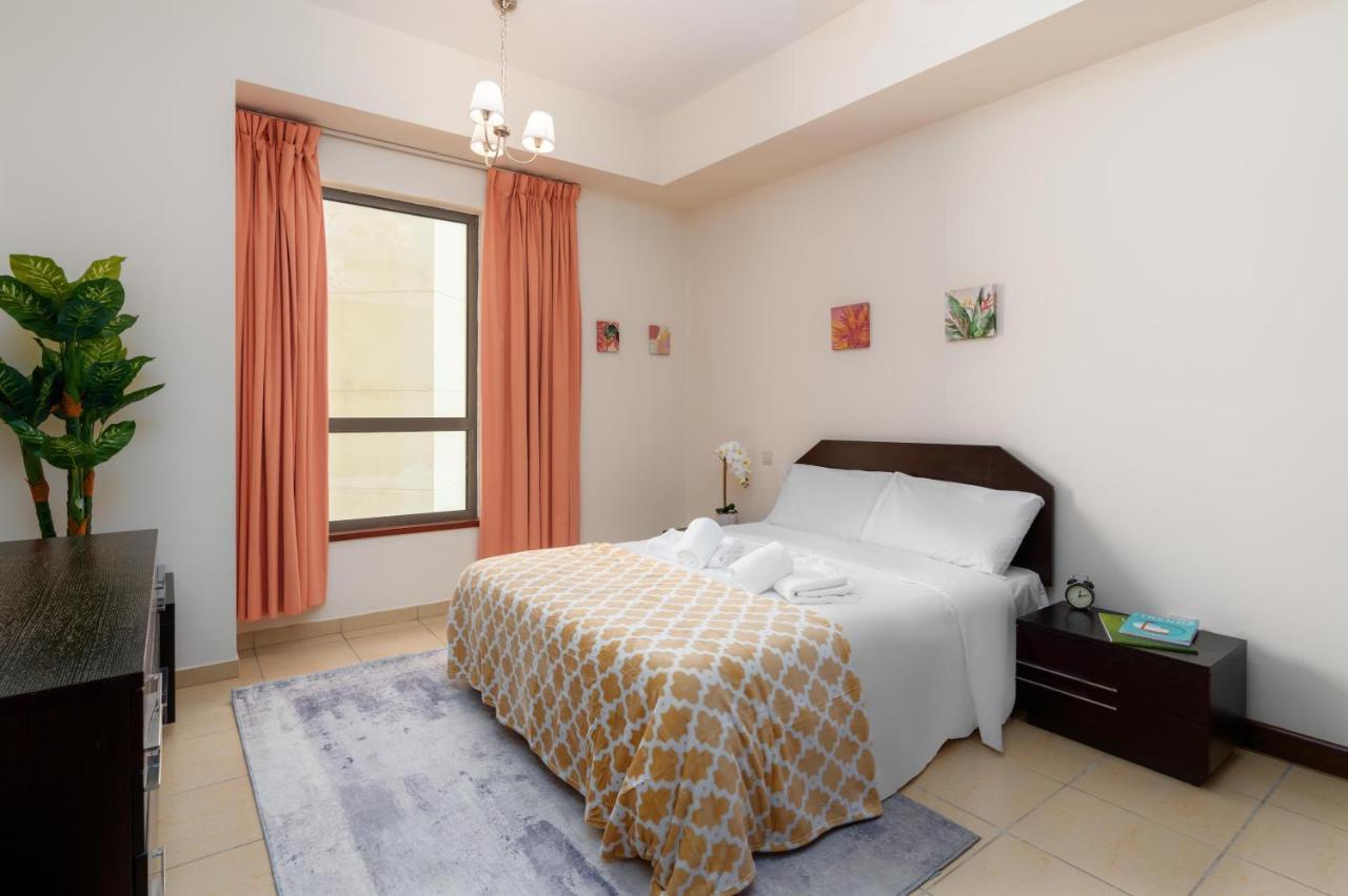 Spacious 5 Beds 3 Min From The Jbr Beach Dubai Exterior foto